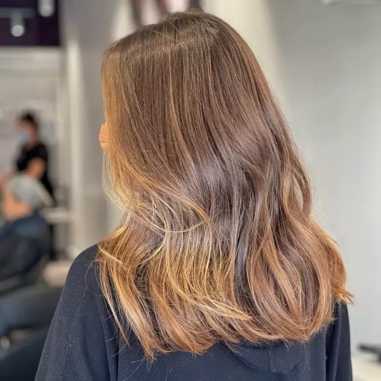 Should I Use Semi-Permanent or Permanent Hair Color? 